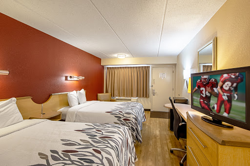 Red Roof Inn Canton image 6
