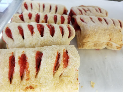 Shopping Mall «Hillcrest Shopping Center», reviews and photos, 1701 N Larkin Ave, Crest Hill, IL 60403, USA