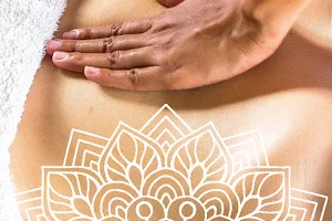 Centro de masaje Terapia de masajes image