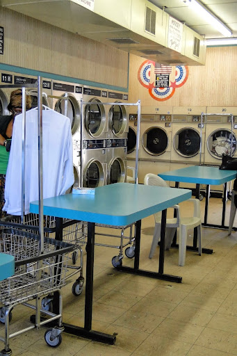 Laundromat «Monroe Speed Wash», reviews and photos, 128 Poplar St, Williamstown, NJ 08094, USA