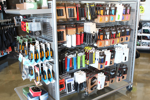 Bicycle Store «Trek Bicycle Store of West Phoenix», reviews and photos, 13085 W McDowell Rd, Avondale, AZ 85392, USA