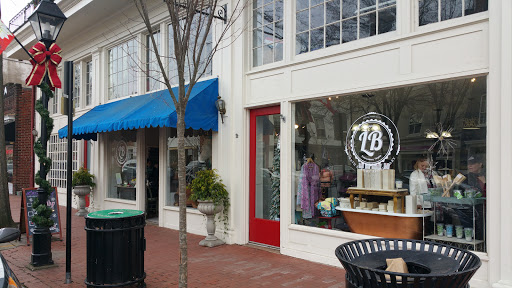 Ladyburg Bath and Body Apothecary, 726 Caroline St, Fredericksburg, VA 22401, USA, 