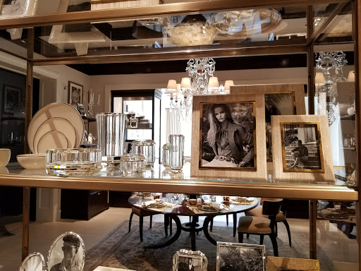 Clothing Store «Ralph Lauren», reviews and photos, 444 N Rodeo Dr, Beverly Hills, CA 90210, USA