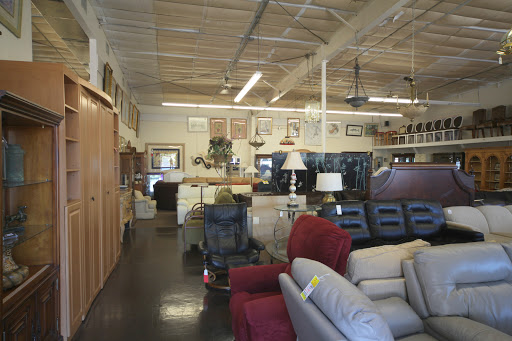 Furniture Store «Manatee Furniture», reviews and photos, 3015 1st St, Bradenton, FL 34208, USA