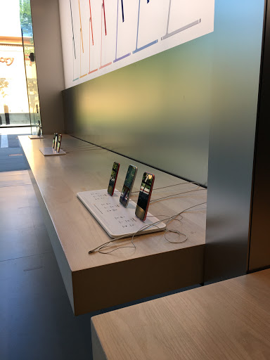 Computer Store «Apple Ridge Hill», reviews and photos, 143 Market Street, Yonkers, NY 10710, USA