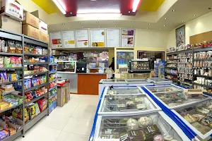 Geeta’s Eatery & Food Store image