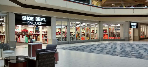 Shoe Store «Shoe Dept. Encore», reviews and photos, 3001 White Bear Ave #1001A, Maplewood, MN 55109, USA