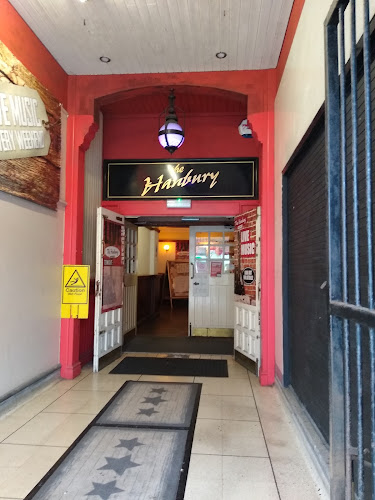 The Hanbury - Pub
