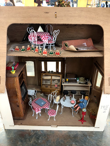 Thrift Store «Edgewood Thrift Store», reviews and photos, 1955 Pulaski Hwy, Edgewood, MD 21040, USA