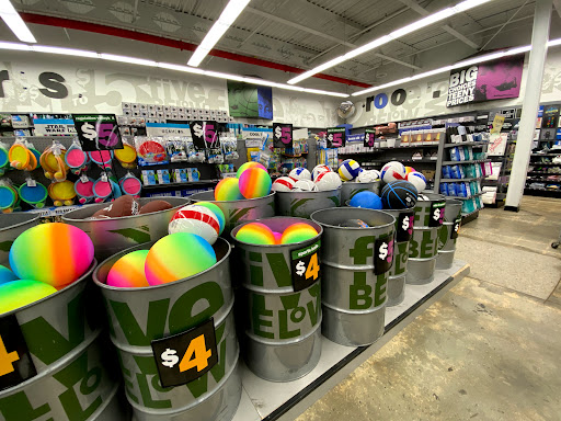 Variety Store «Five Below», reviews and photos, 2845 Richmond Ave #3, Staten Island, NY 10314, USA