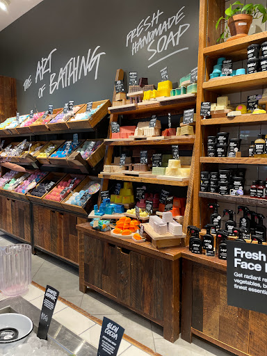 Cosmetics Store «LUSH», reviews and photos, 6121 West Pkwy, Plano, TX 75093, USA