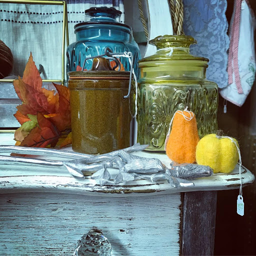 Antique Furniture Store «The Mill At Keymar Vintage And Antiques», reviews and photos, 900 Francis Scott Key Hwy, Keymar, MD 21757, USA