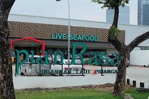 Tepian Rasa Live Seafood Alam Sutera image
