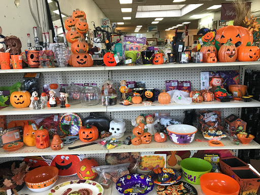 Thrift Store «Idaho Youth Ranch Thrift Store», reviews and photos, 1417 W Main St, Boise, ID 83702, USA