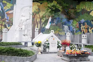 Tomb of Kim Đồng image