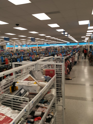 Clothing Store «Ross Dress for Less», reviews and photos, 5820 Lakewood Towne Center Blvd SW, Lakewood, WA 98499, USA