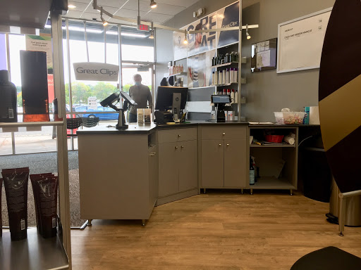 Hair Salon «Great Clips», reviews and photos, 2312 Crest View Dr Ste C, Hudson, WI 54016, USA