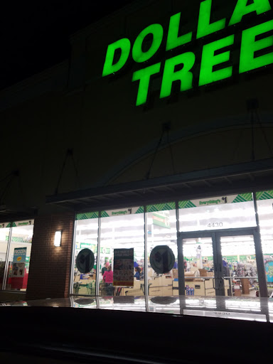 Dollar Store «Dollar Tree», reviews and photos, 4430 Dfw Turnpike, Dallas, TX 75211, USA