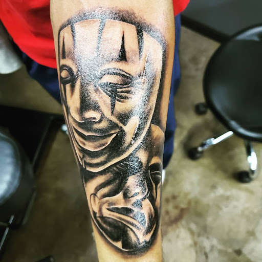 Explore sleeve tattoo background ideas, creative tattoo ideas in Peru, available at Irezumi Tattoo Parlor