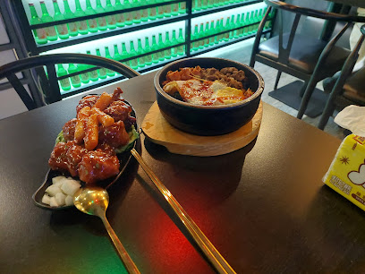 朋月栻 의미找含意-韓式特色餐酒館
