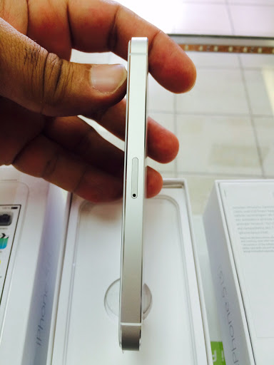 Cell Phone Store «DMV Unlocked Wireless», reviews and photos, 7054 Spring Garden Dr, Springfield, VA 22150, USA