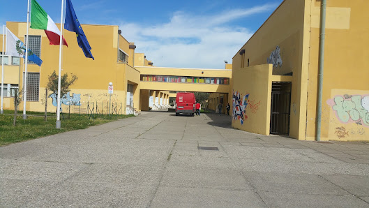 Istituto Istruzione Superiore E.FERMI Via Puglia, 75025 Policoro MT, Italia