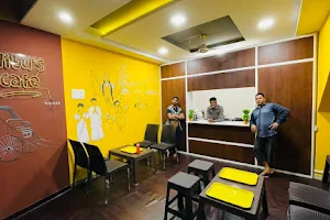 Nitu's Cafe image