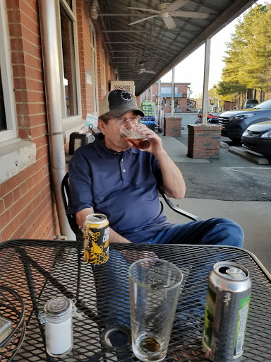 Grocery Store «Saxapahaw General Store», reviews and photos, 1735 Saxapahaw-Bethlehem Church Rd, Saxapahaw, NC 27340, USA