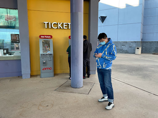 Movie Theater «AMC DINE-IN Grapevine Mills 30», reviews and photos, 3150 Grapevine Mills Pkwy, Grapevine, TX 76051, USA