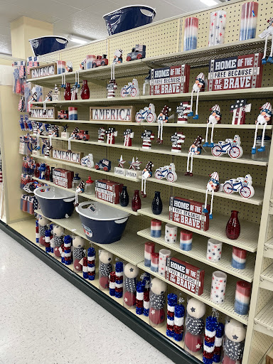 Craft Store «Hobby Lobby», reviews and photos, 290 Hawthorn Village Commons, Vernon Hills, IL 60061, USA