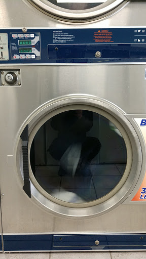 Laundromat «Huntington Coin Laundry», reviews and photos, 234 Adams Ave, Huntington Beach, CA 92648, USA