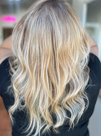 LUX HOUSE OF BEAUTY - Photo 8 - Car repair in Baldwin Park, CA, El Monte