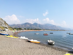 Photo de Spiaggia di Castrocucco avec rivage droit, long