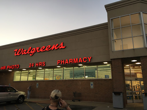 Walgreens, 4820 N Cumberland Ave, Norridge, IL 60706, USA, 