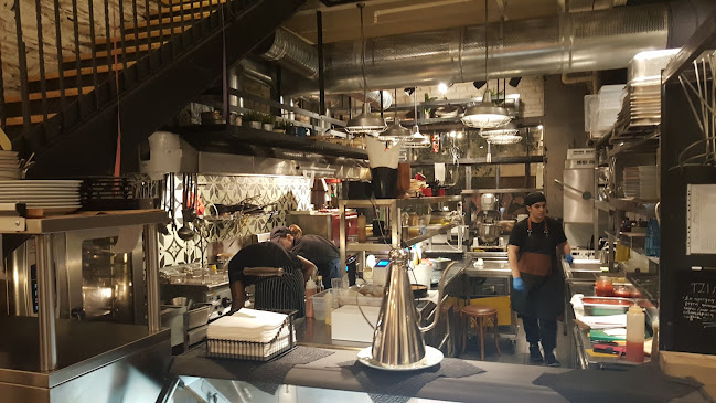 Σχόλια και κριτικές για το ΤΖΙΜΗΣ