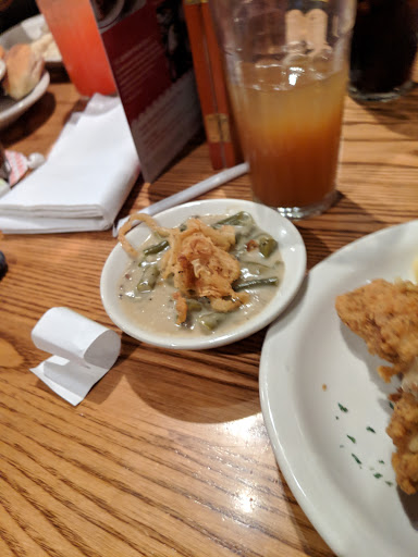 American Restaurant «Cracker Barrel Old Country Store», reviews and photos, 901 Veterans Memorial Pkwy, St Charles, MO 63303, USA