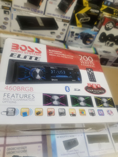 Car Stereo Store «A & B Car Audio & Electronics», reviews and photos, 830 W Jefferson Blvd, Dallas, TX 75208, USA