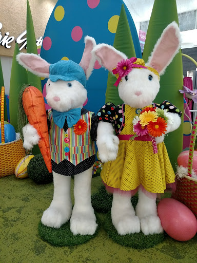 Shopping Mall «Harlem Irving Plaza», reviews and photos, 4104 Harlem Ave, Norridge, IL 60706, USA