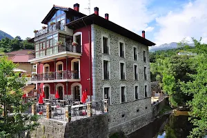 La Casa del Puente (Cantabria) image