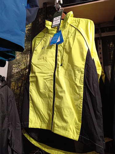Reviews of Mountain Warehouse in London - Sporting goods store