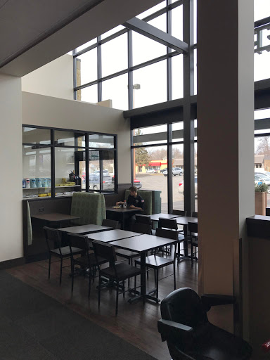 Grocery Store «Lunds & Byerlys Navarre», reviews and photos, 3333 Shoreline Dr, Navarre, MN 55392, USA