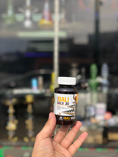 Tobacco Shop «18 Plus Vape & Shop», reviews and photos, 4037 Broadway, Kansas City, MO 64111, USA