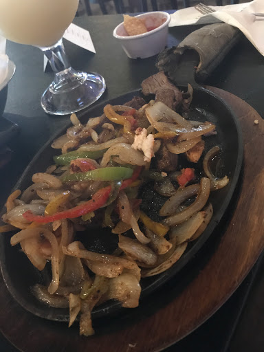 Mexican Restaurant «Caliente Mexican Craving | Baton Rouge, LA», reviews and photos, 1072 W Lee Dr, Baton Rouge, LA 70820, USA