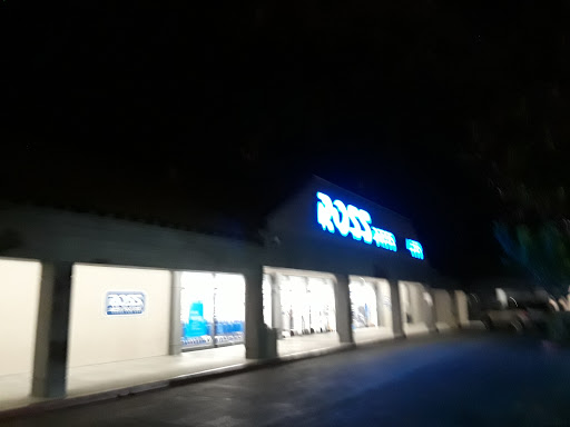 Clothing Store «Ross Dress for Less», reviews and photos, 150 Woodside Plaza, Redwood City, CA 94061, USA