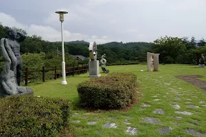 예당호 조각공원 image
