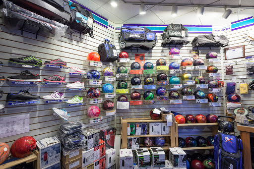 Bowling Alley «Al-Mar Lanes», reviews and photos, 1010 N Main St, Bowling Green, OH 43402, USA