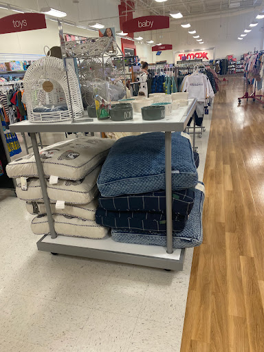 Clothing Store «Burlington Coat Factory», reviews and photos, 1716 Jantzen Beach Center, Portland, OR 97217, USA