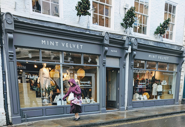 Mint Velvet - Clothing store