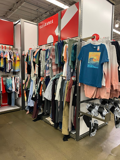 Clothing Store «Old Navy», reviews and photos, 3581 N Freeway Blvd, Sacramento, CA 95834, USA