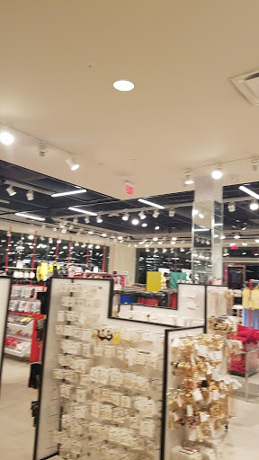 Clothing Store «F21 RED», reviews and photos, 2615 Medical Center Pkwy #2300, Murfreesboro, TN 37129, USA